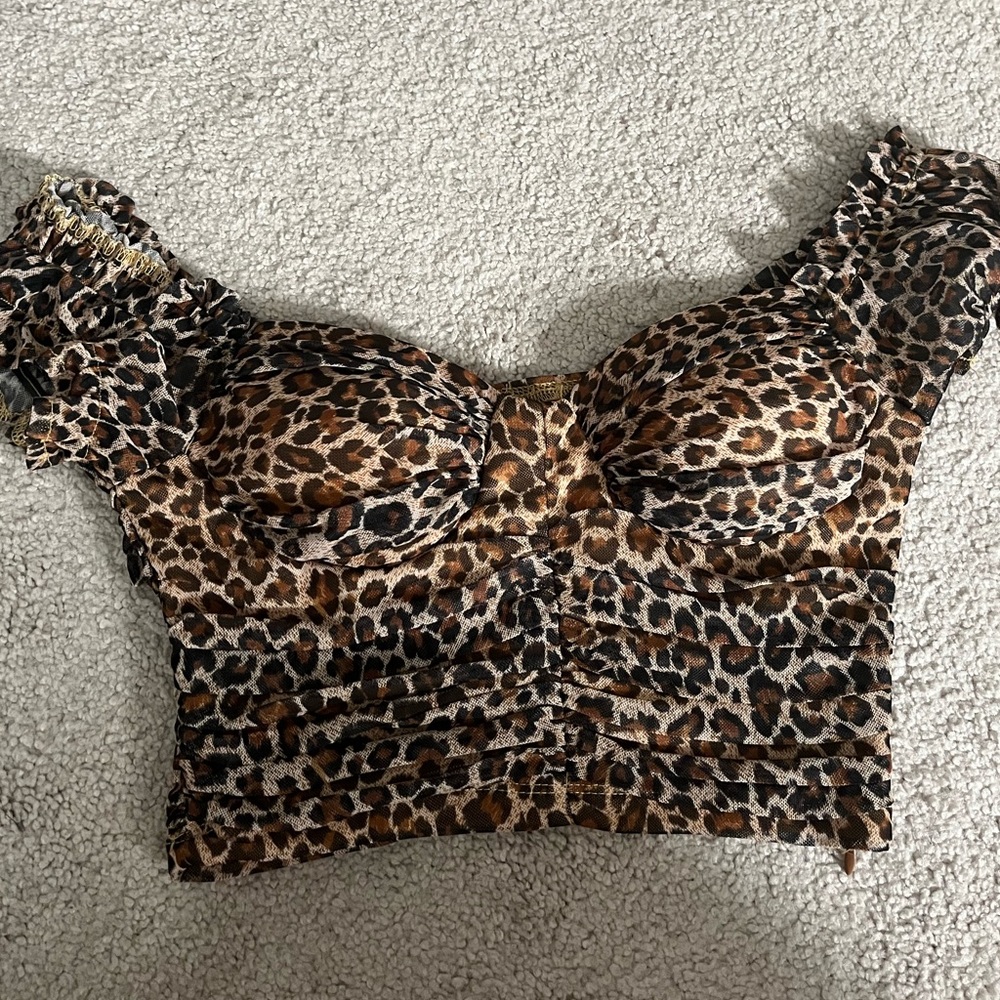 Hello Molly Crop cheetah print